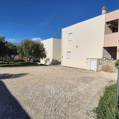 Apartman Petar Ražanac Εξωτερικό φωτογραφία