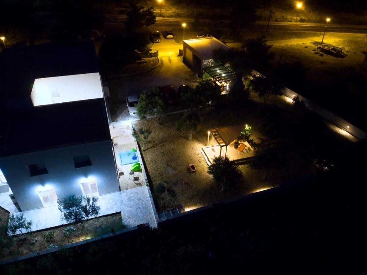 Apartman Petar Ražanac Εξωτερικό φωτογραφία
